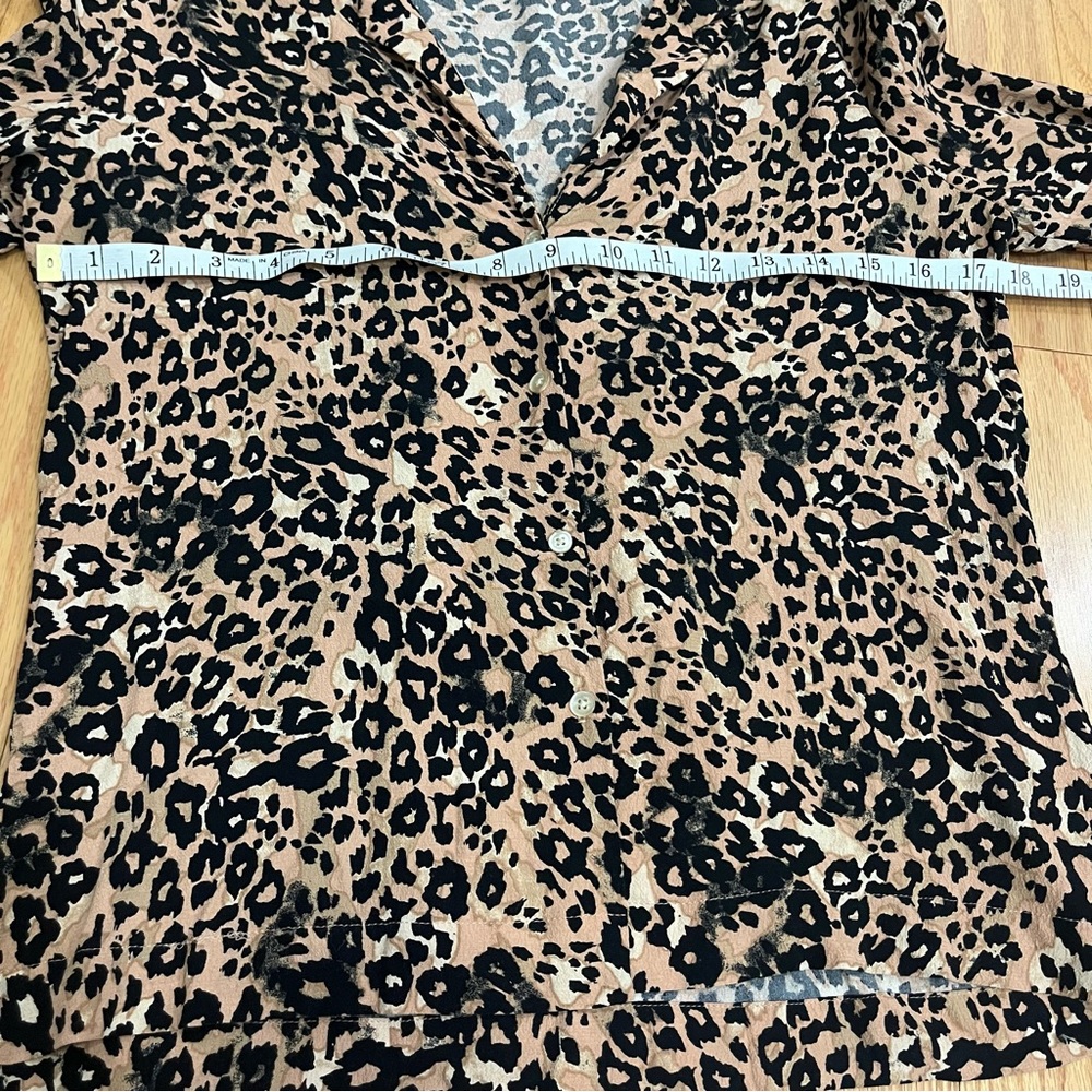 Aritzia Wilfred Emmeline Leopard Print Blouse - Picture 12 of 12